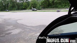 Mofos - stranded teenagers - jessie sinclair - roadside sex aero