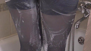 Horny MILF Gets Wet In Control Top Pantyhose Tights