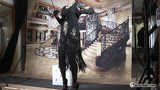 Anne Wild - 408 - Photoshoot Video Backstage