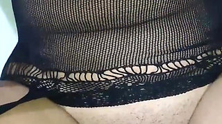 British Stepmom Forgot to Wear Panties to Bed