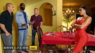 Luna Star's Bf Forgets Valentine's Day So She Invites His Buddies Mick Xander To A Romantic Dinner - Brazzers