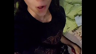 Amateur brunette double toying on webcam