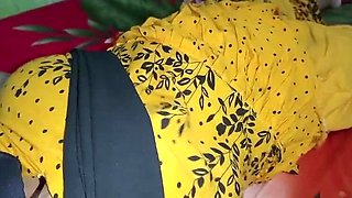 Desi Wife Big Boobs Fuck - Alvi Khan Cums on Her Tits