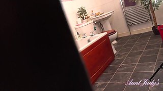 Auntie Kitty Bathtub Blowjob POV