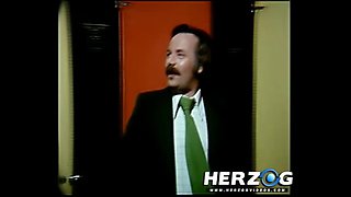 Heidi Swimming - HerzogVideos