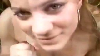 Kirra Gives An Awesome Handjob