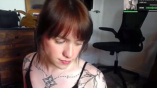 Katie amateur brunette girl toying pussy with a vibrator