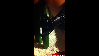 Squirting Homemade Whore Extreme Cucumber Insertions Part Five - Uncut Clips