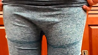 Pulled amateurs close up car sex