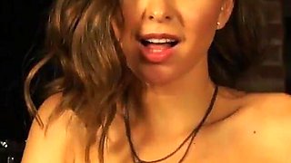 All Natural Riley Reid Fingers Her Soaked Pussy