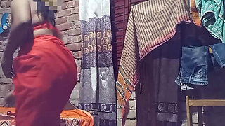 Hot Bhojpuri Strip Dance in Saree Desi Girl Slow Seduction