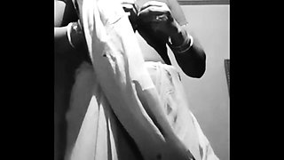 Village bhabhi sarees flash on camera