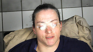 Huge Homemade Facial Blasting Right in Her Eyes!!!