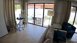 I Seduce a Delivery Guy in My Aruba Vacations and Give Him a Delicious Tip fo...