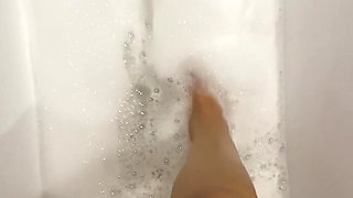 Relaxation Time with Foam and Salt