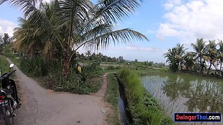 Bubble ass Thai GF garden blowing and copulate