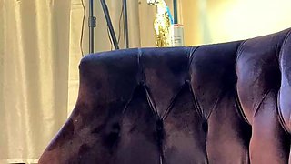 Webcam fun mature brunette with toys cum on cam