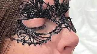 Lunah Luxx Meets Mr Majic