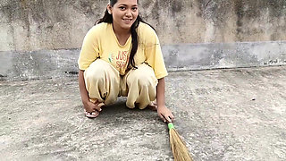 Desi Village Married Girl Outdoor Hindi Sex Video with Devar