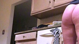 Amateur blonde milf nicole webcam fingers pussy and ass
