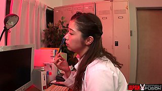 Doctor Tsubaki Kato Can’t Handle Nasal Abstinence Anymore... and Loses It Over Patient Yua Nanami’s Bad Breath
