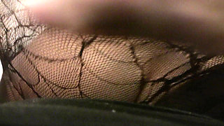 Lapdance by an amazing brunette babe