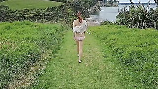 Taiwan student showing off sexy body in public new zealand