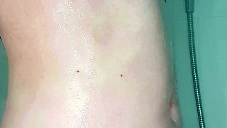 Cute amateur brunette naughty in solo jerking show on camera