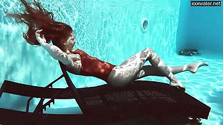 Very hot blonde movie with pin-up Mia Split from Underwater Show