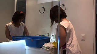 Horny Colombian maid Kathy Violeta enjoys a kinky bathroom
