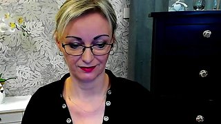 German amateur blonde MILF LUXvanessa with glasses on webcam