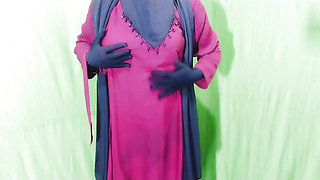 Indian housewife Your Priya masturbating and talking dirty in the bedroom