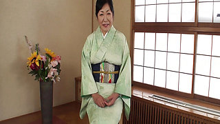 H080G02 AV appearance of a 50-year-old mature woman who looks good in Japanese clothes and has lived a free-spirited life
