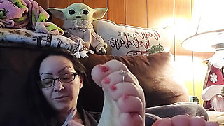 Stare at My Perfect Soles for the Next 6 Minutes While I Ignore You