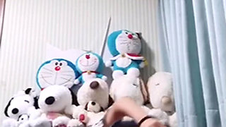 Feeling Sensitive Alone at Home Can't Stop