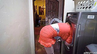 Step mom’s Stuck In The Washer Again With Vanna Bardot And Lauren Phillips