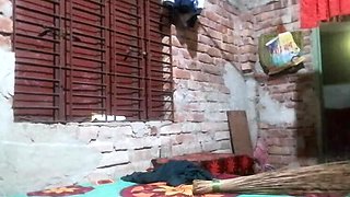 Bangladeshi Desi Bhabhi Fucked Hard by BF - Homemade HD Sex