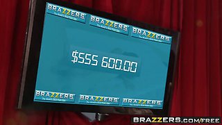 (Rachel Starr) uses her Big Tits to help use currency - brazzers