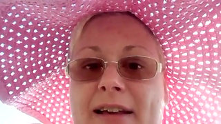 Webcam play, get naked and pee on the beach