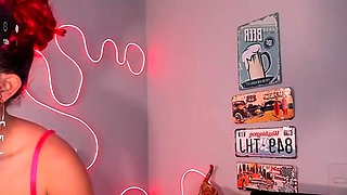 Love Chat Big Boobs Brunette Masturbating For Cam