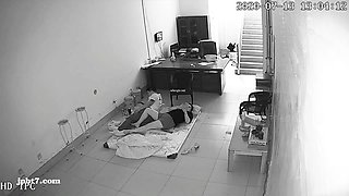 Horny fat arab housewife fingered on amateur hidden cam