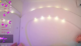 Love Chat Big Boobs Brunette Masturbating For Cam