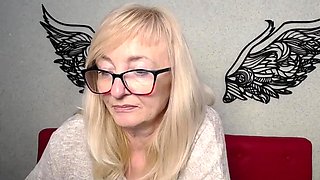 Blonde amateur MILF with glasses chatting on webcam show