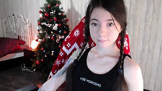 Hot amateur webcam teen masturbates for their fans