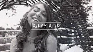 Riley Reid Found Dredd's Sea Monster. It Finds Its Way To Her ASS! - Exclusive Scene - JulesJordan