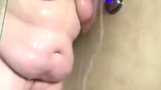YoungEnglishBbw shower spreading my pussy fan request