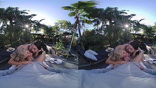 girlfriend & girlfriend Use the Pool Boy