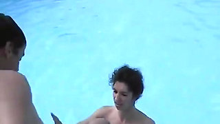 Couples Swingers Offers Us a Good Time to Fuck