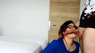 Deutsche BBW Brunette Krankenschwester in BDSM Rollenspiel