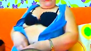 Granny's Webcam: Mature and Sexy